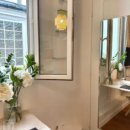 366 New Ventura - Tiny Center * باريس